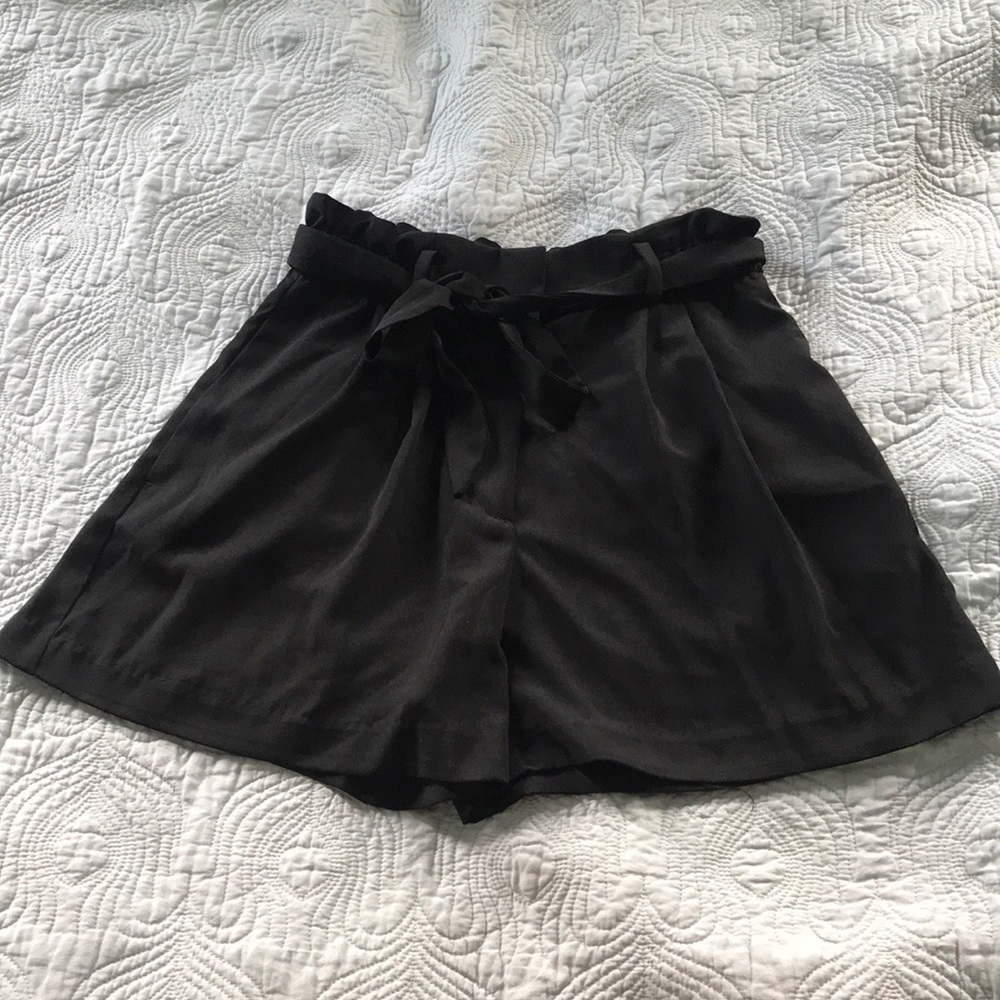 Flowy Belted Trouser Short